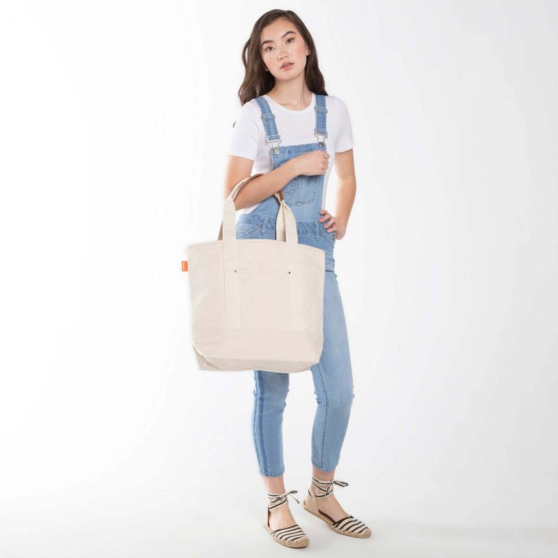 ESSENTIAL CANVAS TOTE